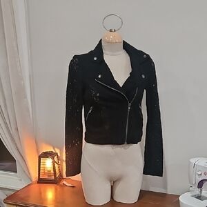 Lace Jacket. Sz Med. Great. For Layering. Kirra.
